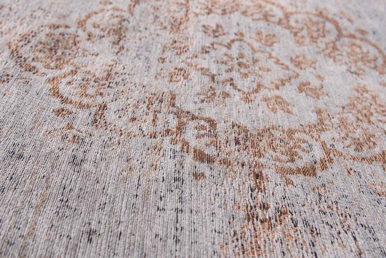 Louis De Poortere rug LX 8257 Fading World Medaillon Grey Ebony