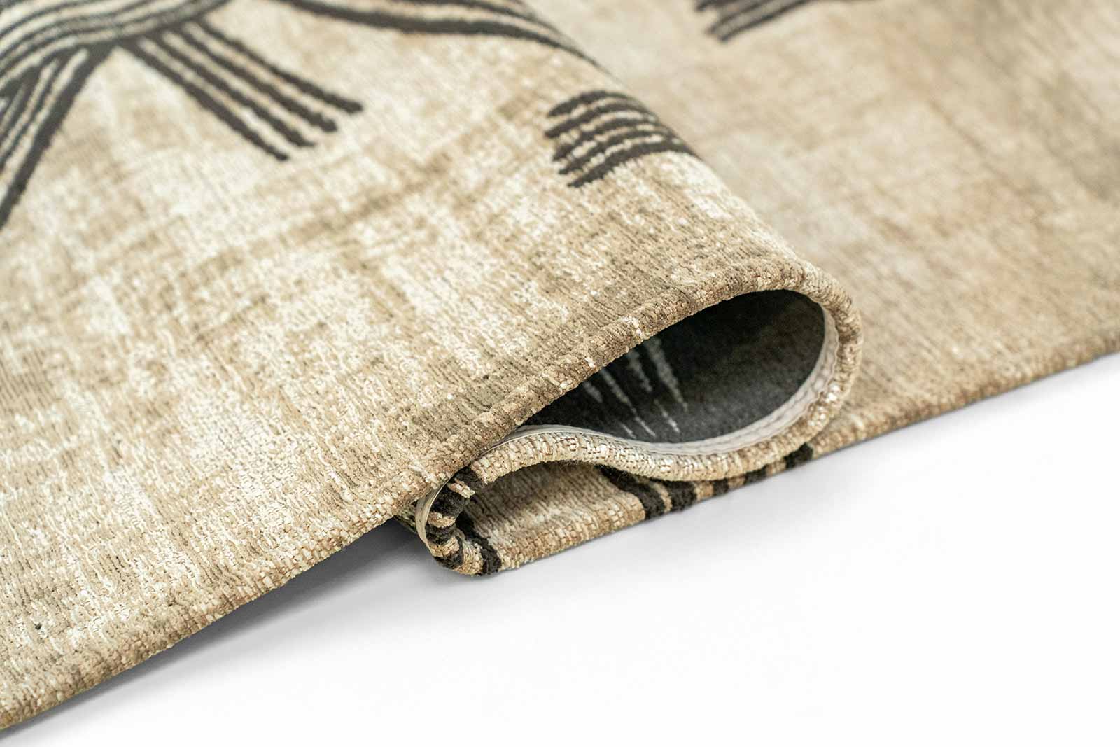 Louis De Poortere rug Meditation 2067 Kanji Slate fold