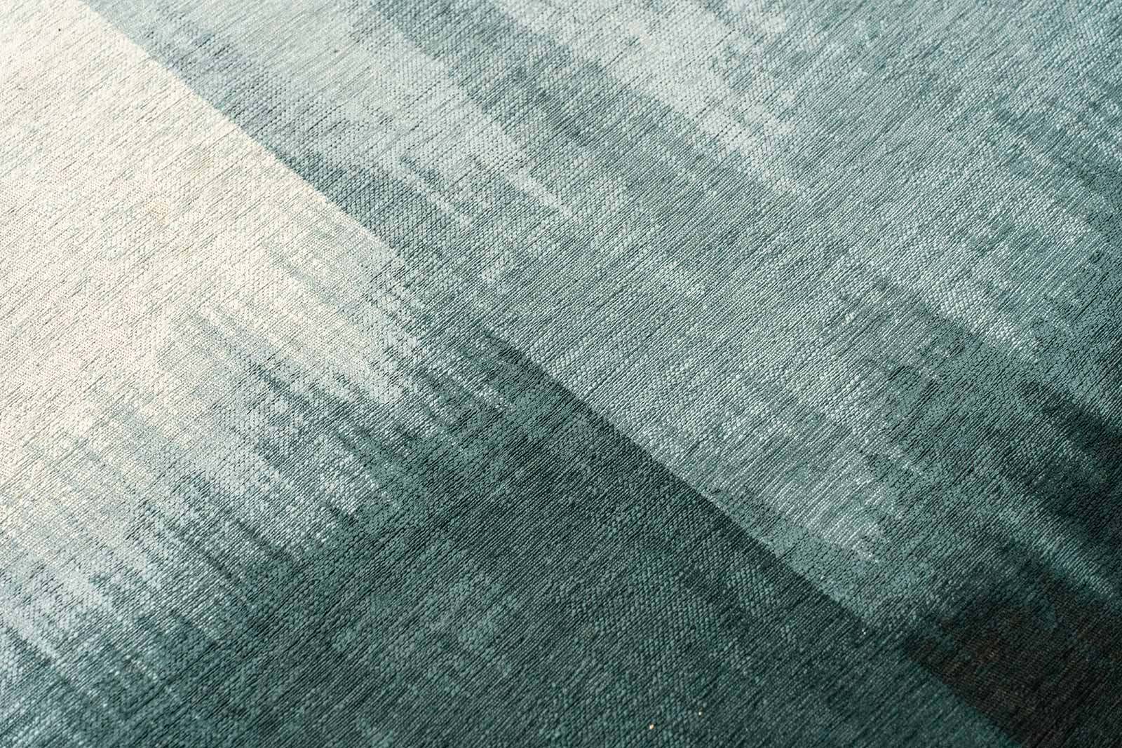 Louis De Poortere rug Meditation 2073 Sendai Deep Water zoom 3