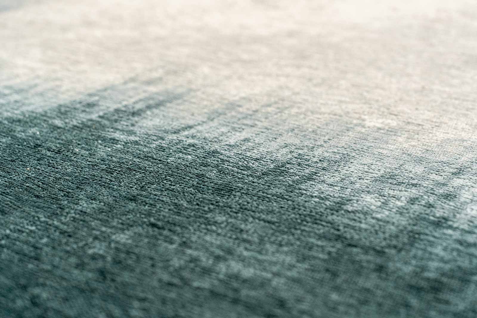 Louis De Poortere rug Meditation 2073 Sendai Deep Water zoom 4
