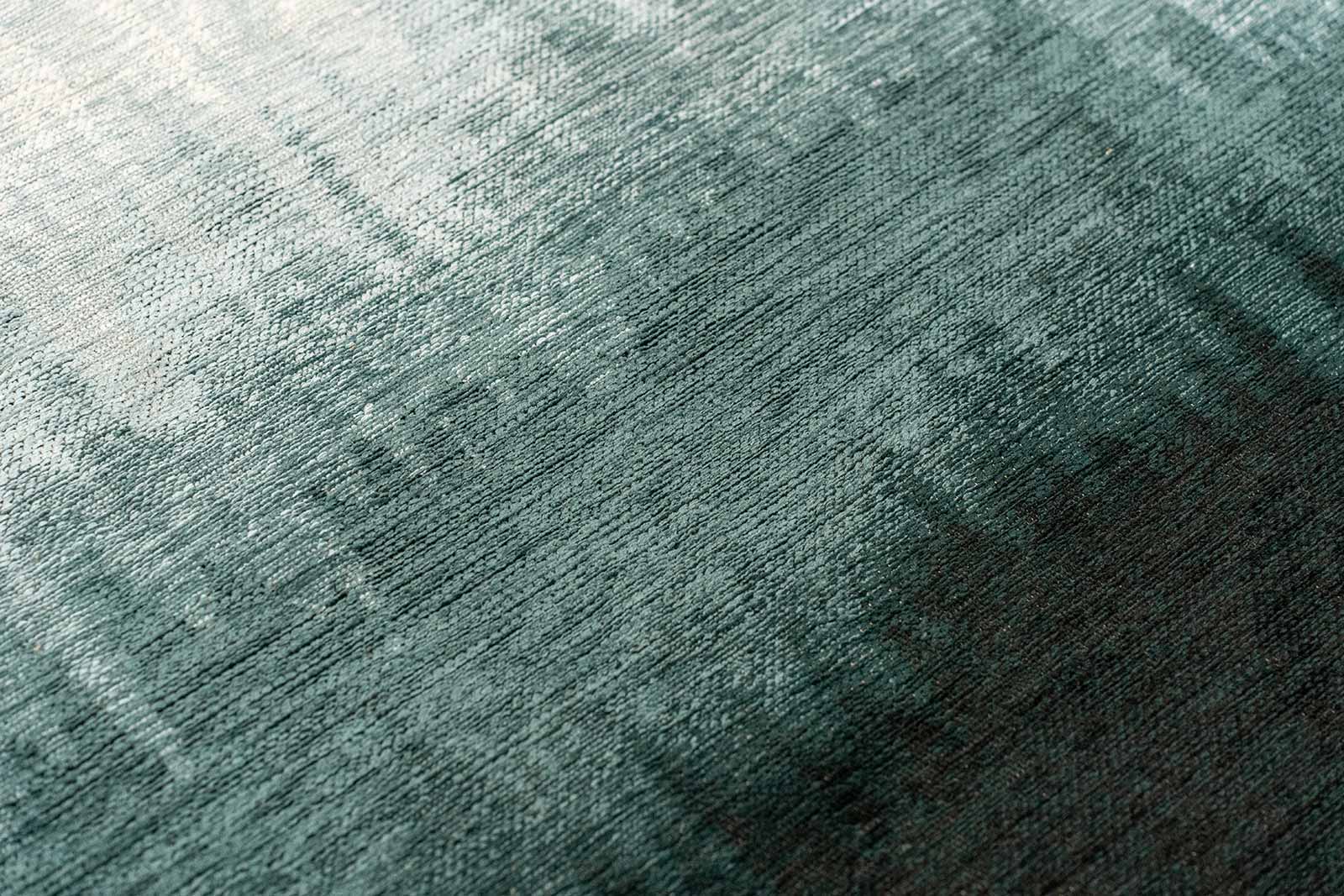 Louis De Poortere rug Meditation 2073 Sendai Deep Water zoom 5